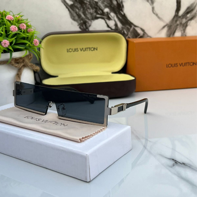 Louis vuitton small silver black