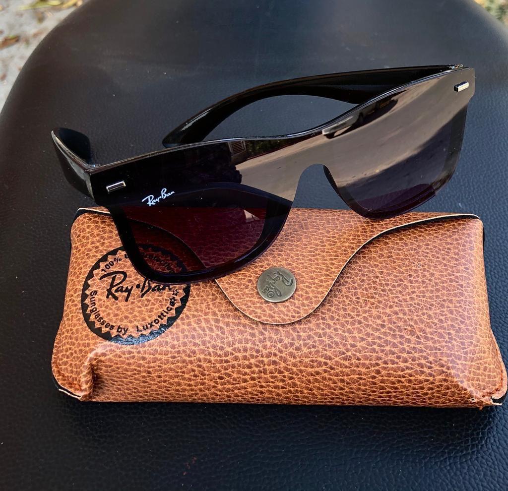 Ray-Ban goggles 