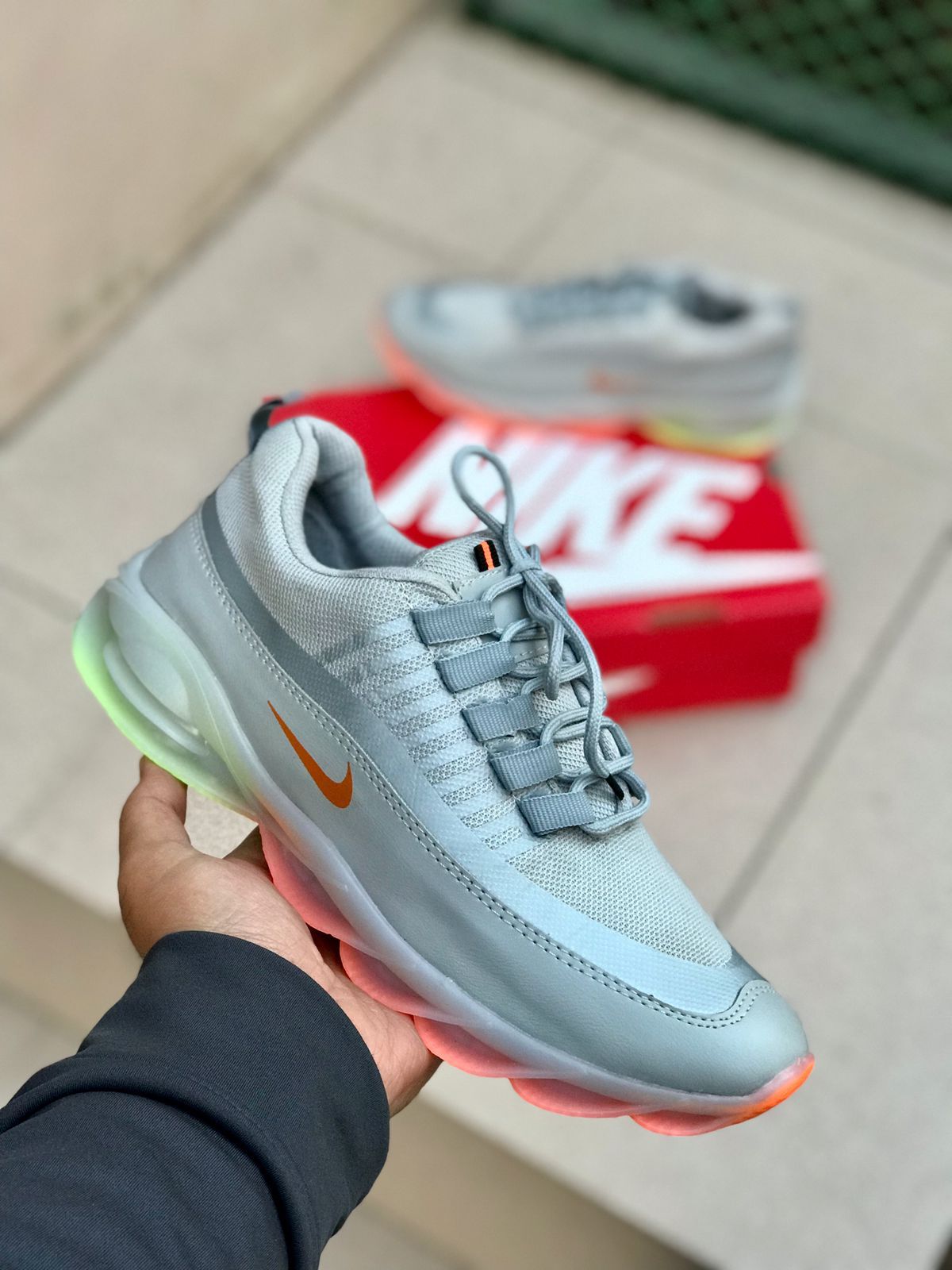 Nike shoes 